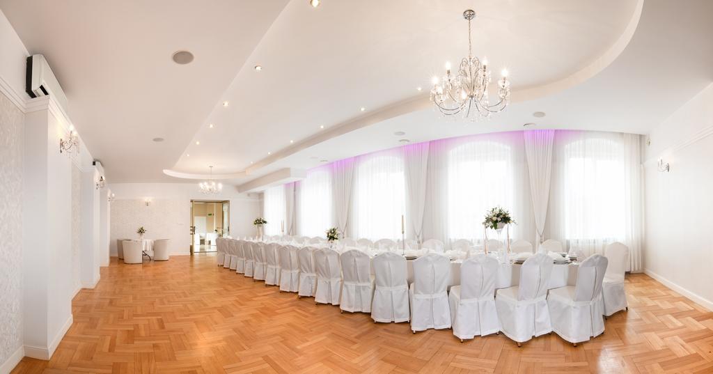 Hotel Piemont Pabianice Kültér fotó